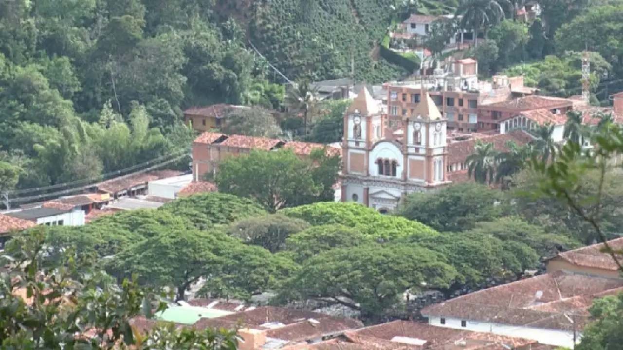 ¿Ajuste de cuentas? Investigan el homicidio de dos hermanos en zona rural de Ciudad Bolívar, Antioquia